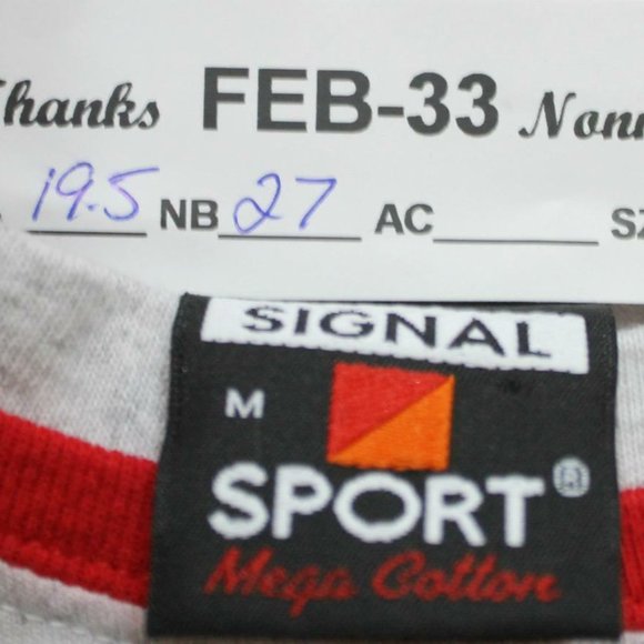 Home for the Holidays Christmas Tree Country Store Snow Scene Med T-Shirt - Picture 6 of 6